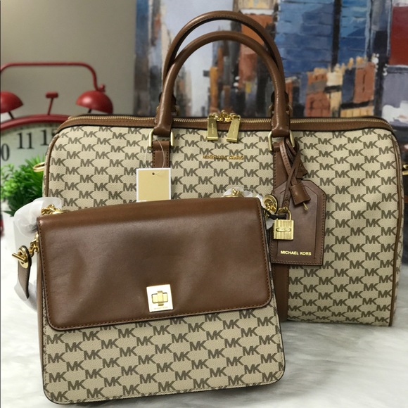 MICHAEL KORS NATALIE & MERCER WEEKENDER - Picture 2 of 6