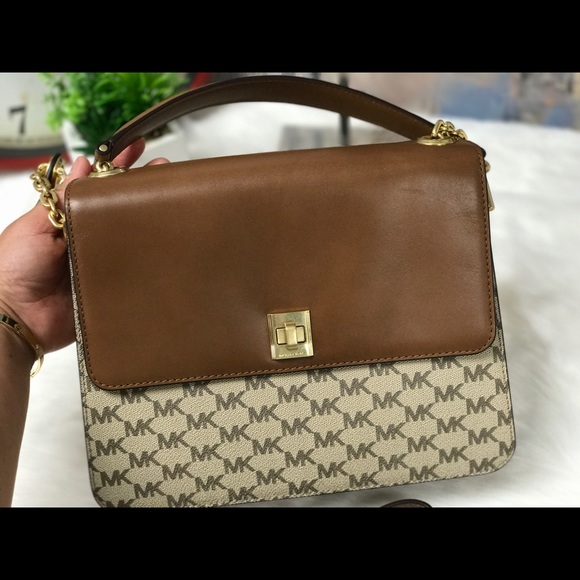 MICHAEL KORS NATALIE & MERCER WEEKENDER - Picture 4 of 6