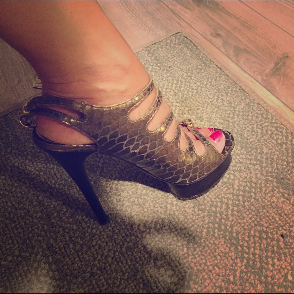 Size 5 BEBE heels