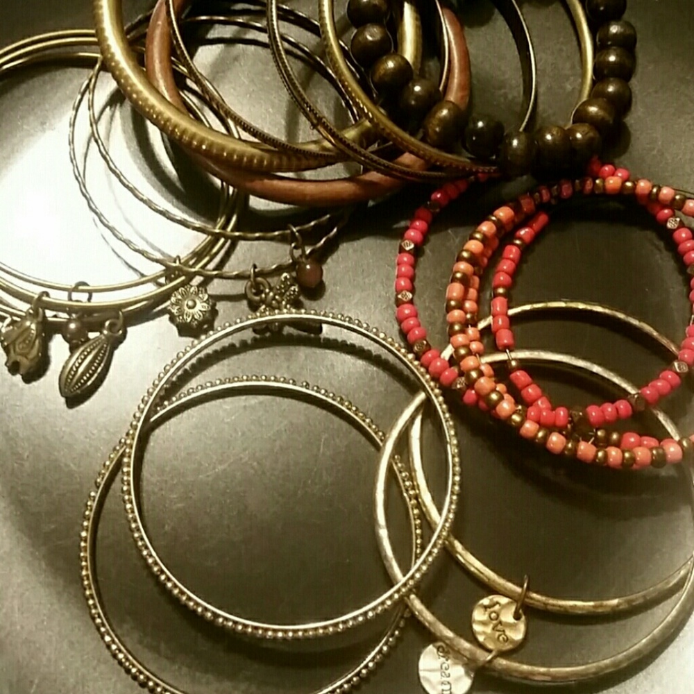 💜 10% off 2 or more... 💙 15% off 3 or more...
