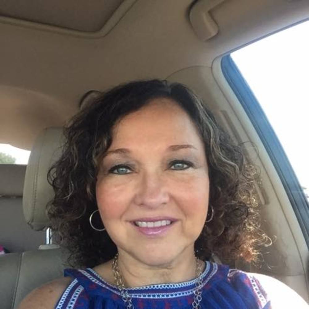 Meet your Posher, Leslie