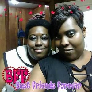 Meet your Posher, Valerie