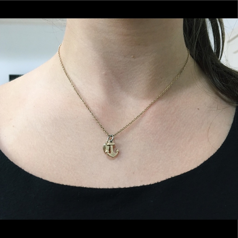 Anchor and heart necklace!