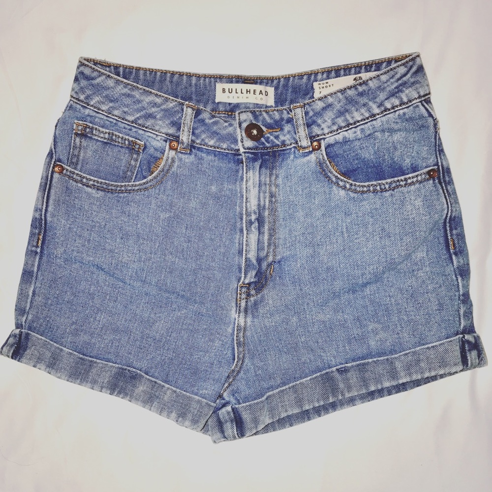 Bullhead Mom Shorts