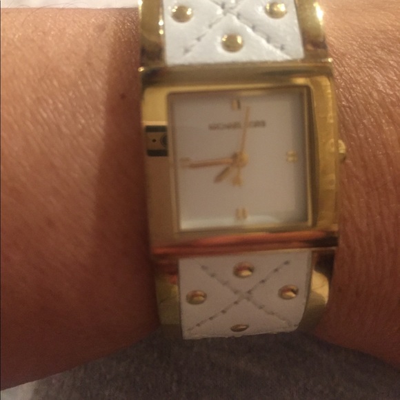 Michael Kors Bangle Watch - Picture 1 of 4