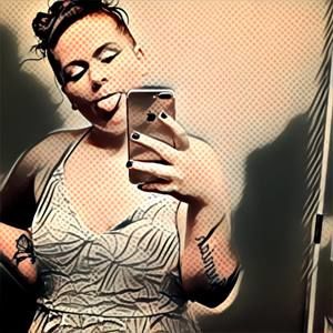 Meet your Posher, Caitlin