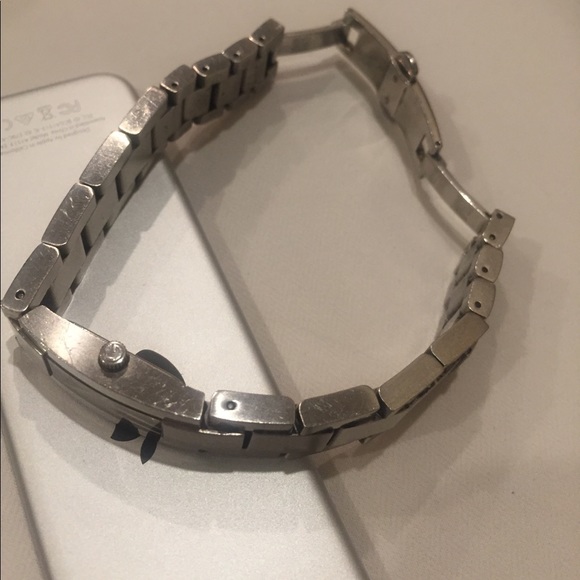 GUCCI WATCH - Picture 3 of 3