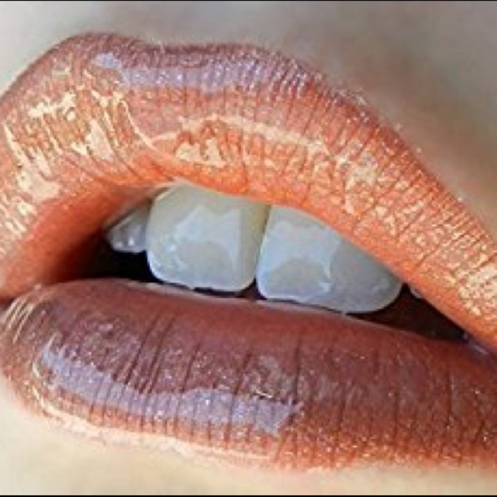 Precious Topaz LipSense