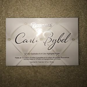 NWOT CARLI BYBEL PALETTE