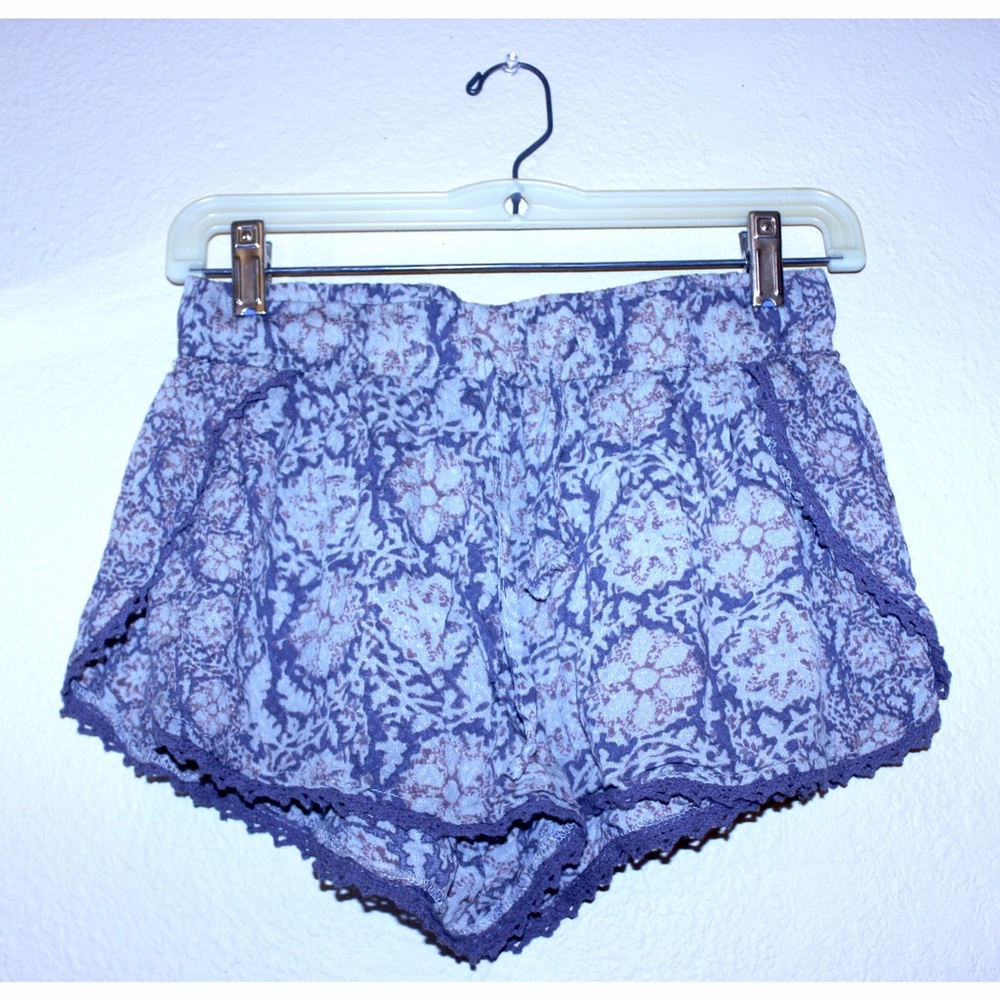 Ecote Fabric Shorts