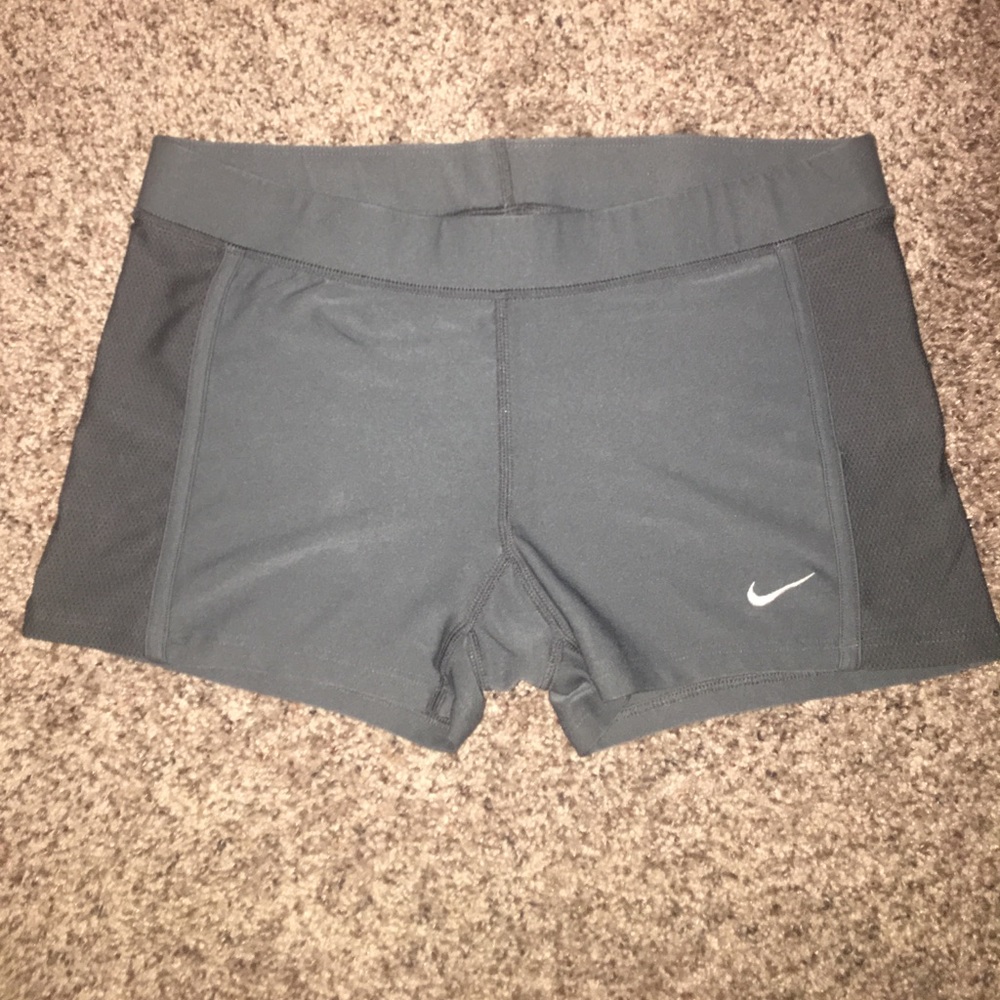 Nike Performance Women's shorts!