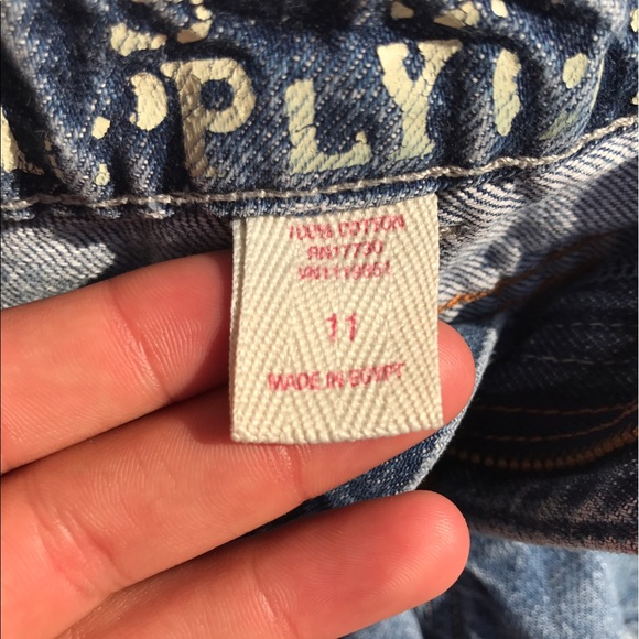 Jean shorts - Picture 3 of 3