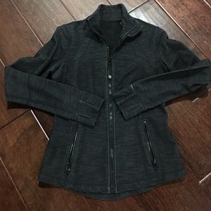 Lululemon Zipper sweater
