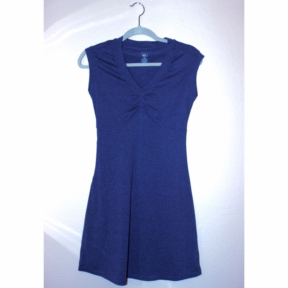 REI Active Dress