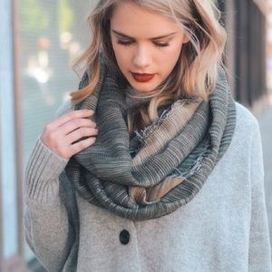 ❤️PREORDER❤️OLIVE Infinity Scarves