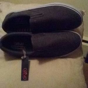 Mens slip on house shoe