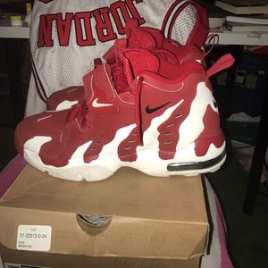 Deion Sanders Nike Air Diamond Turf Max 96  shoes