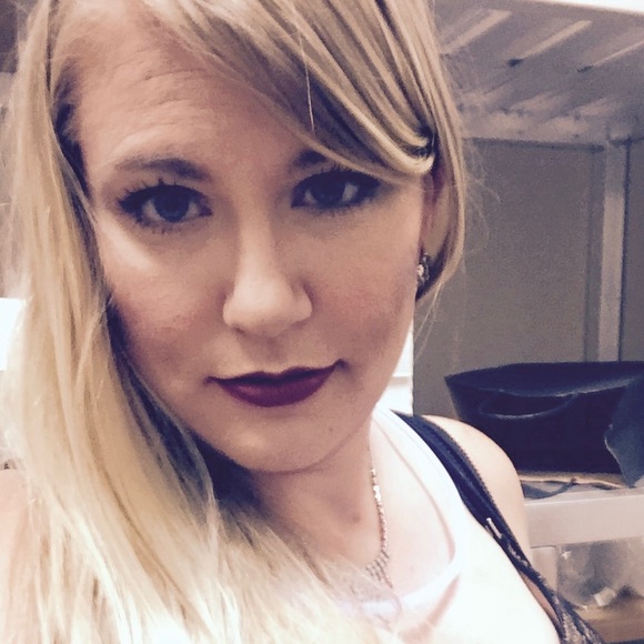 Hey I'm Rosalie - Picture 5 of 7