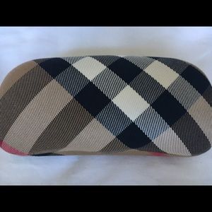 Burberry Classic Plaid Sunglass Case NEW Authentic