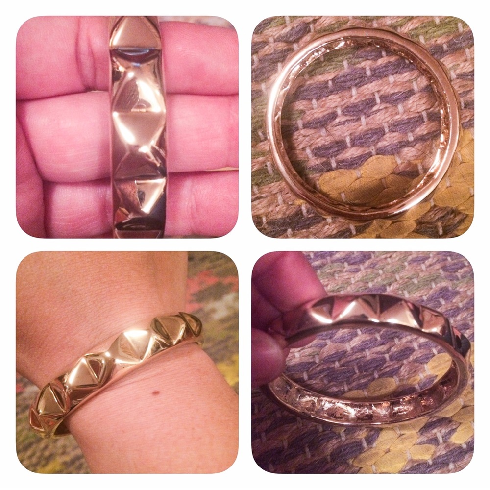 MARCIANO BY GUESS METAL STUD BRACELET