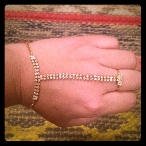 NASTY GAL RHINESTONE RING BRACELET SET - Picture 4 of 5