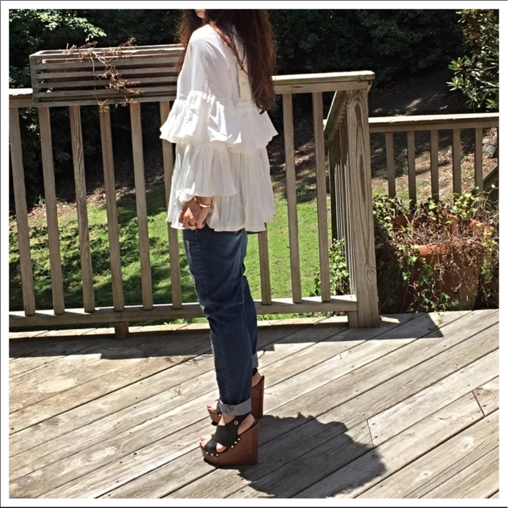🆕 Paris gorgeous layered top - Picture 4 of 4