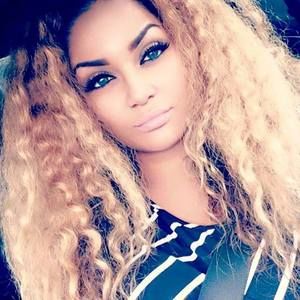 Meet your Posher, Nadia