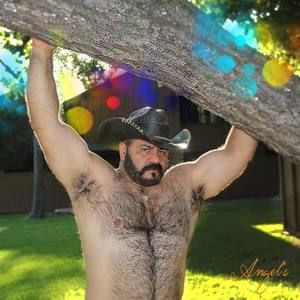 Meet your Posher, Angel adrian