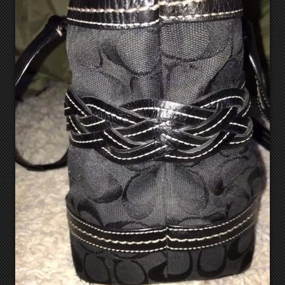 COACH LARGE SOHO BLACK SIGNATURE C BRAIDED SATCHEL - Picture 5 of 8