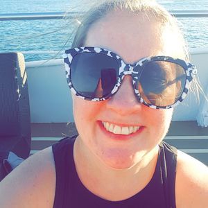 Meet your Posher, Carrie