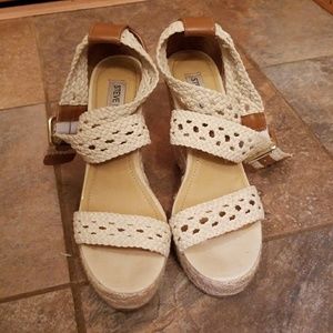 Steve madden crochet wedges