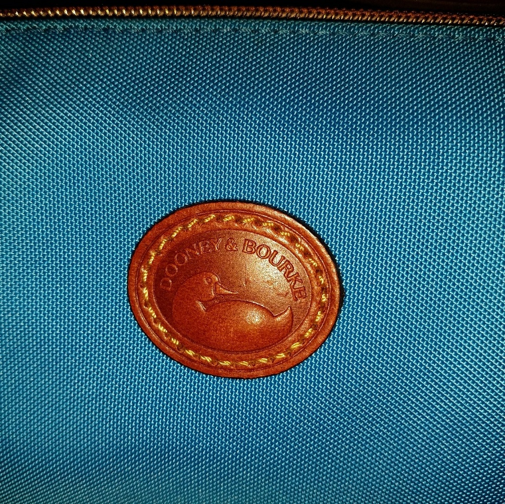 Barrel handbag - Picture 3 of 8
