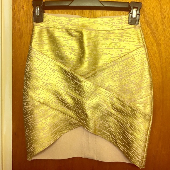 Hot Miami Styles Dresses & Skirts - NWT Hot Miami Styles Gold Bandage skirt size Med