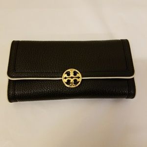 Tory Burch wallet