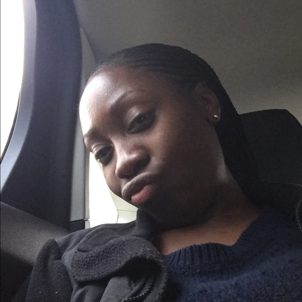 Meet your Posher, Monica