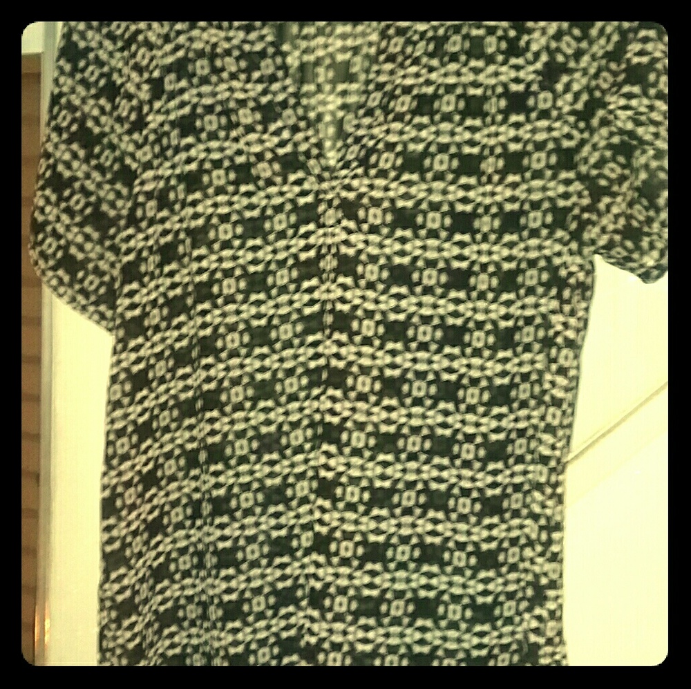 Black and white vnevk