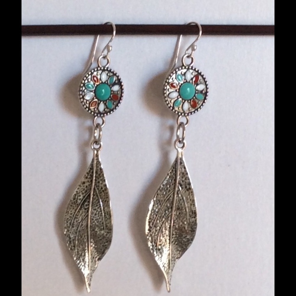 🌹👒💚Boho Style Multicolor Silver Leaf earrings. - Picture 1 of 2