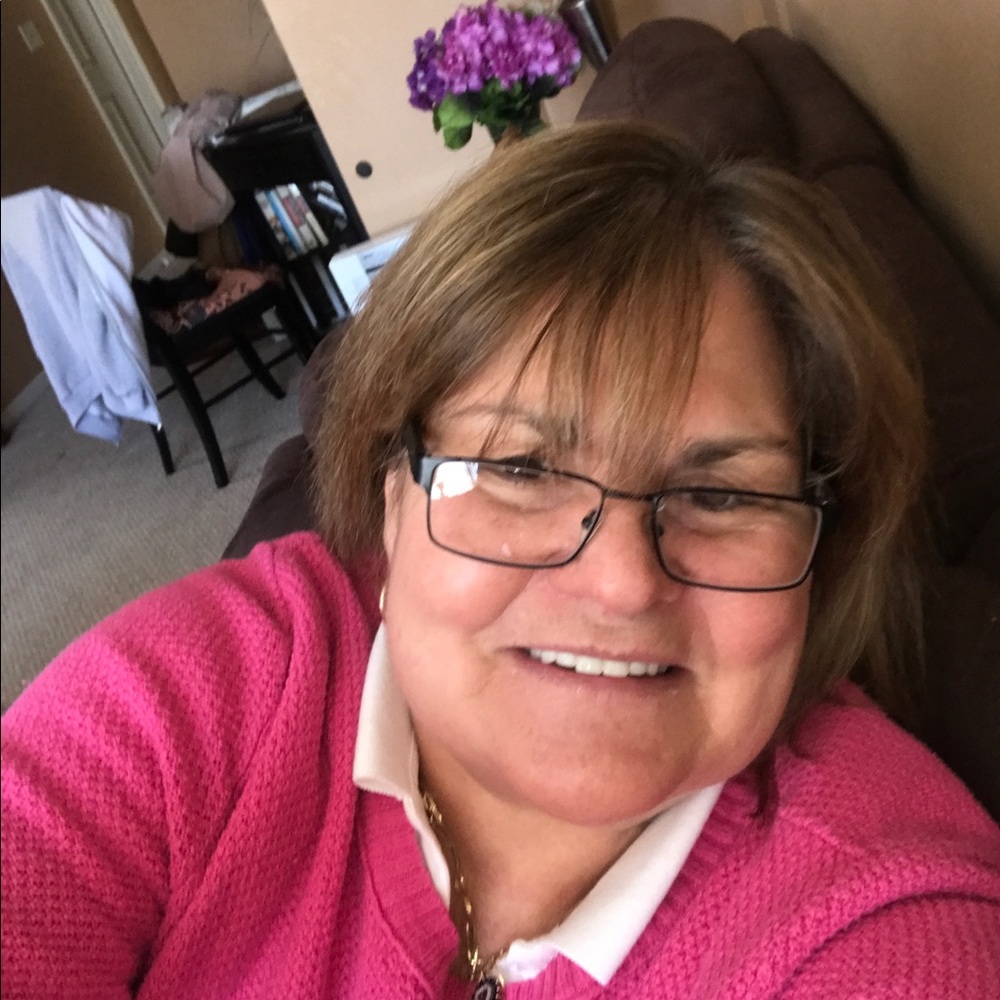 Meet your Posher, Angie