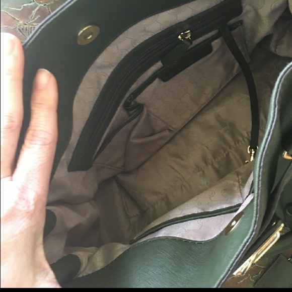 Michael Kors Large Satchel - Picture 4 of 4