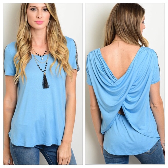 Tops - Twist back top 🇺🇸
