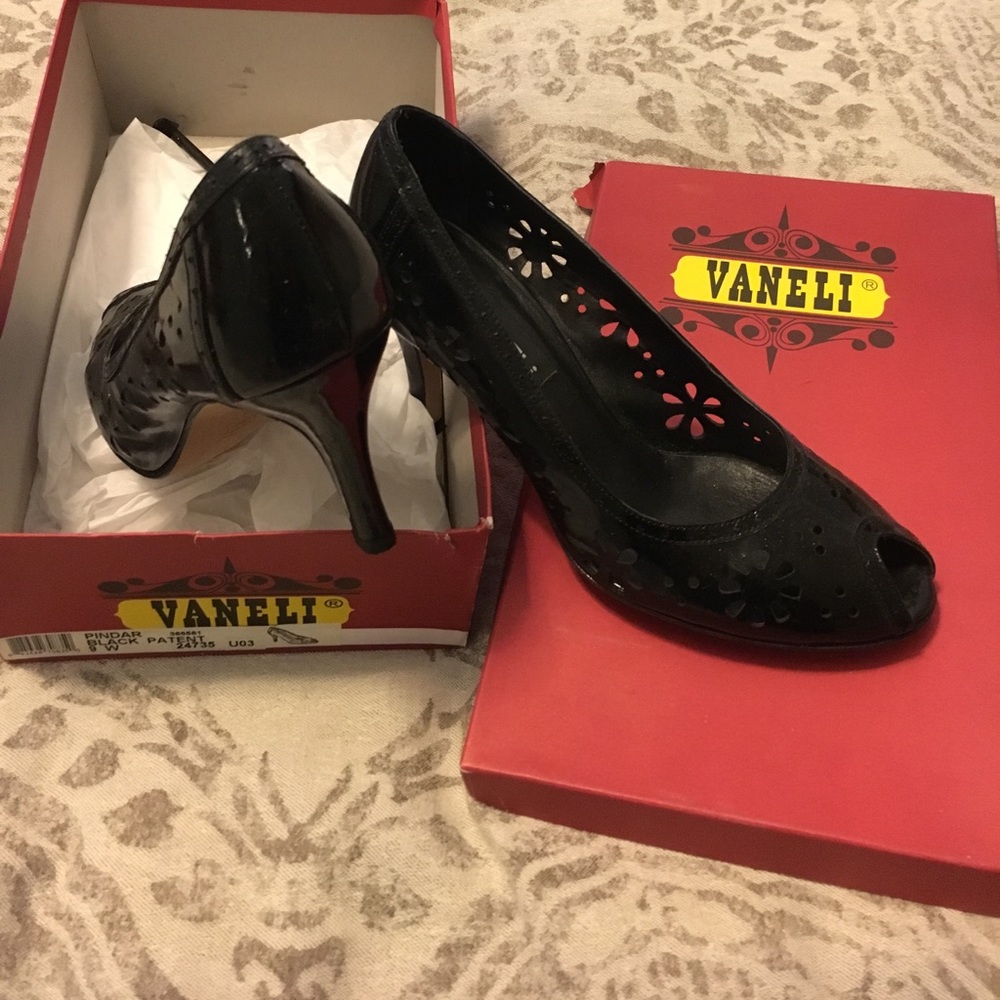 Black Stilletos