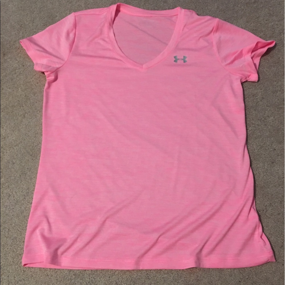 Under Armour tshirt