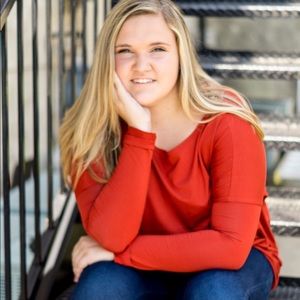 Meet your Posher, Emily