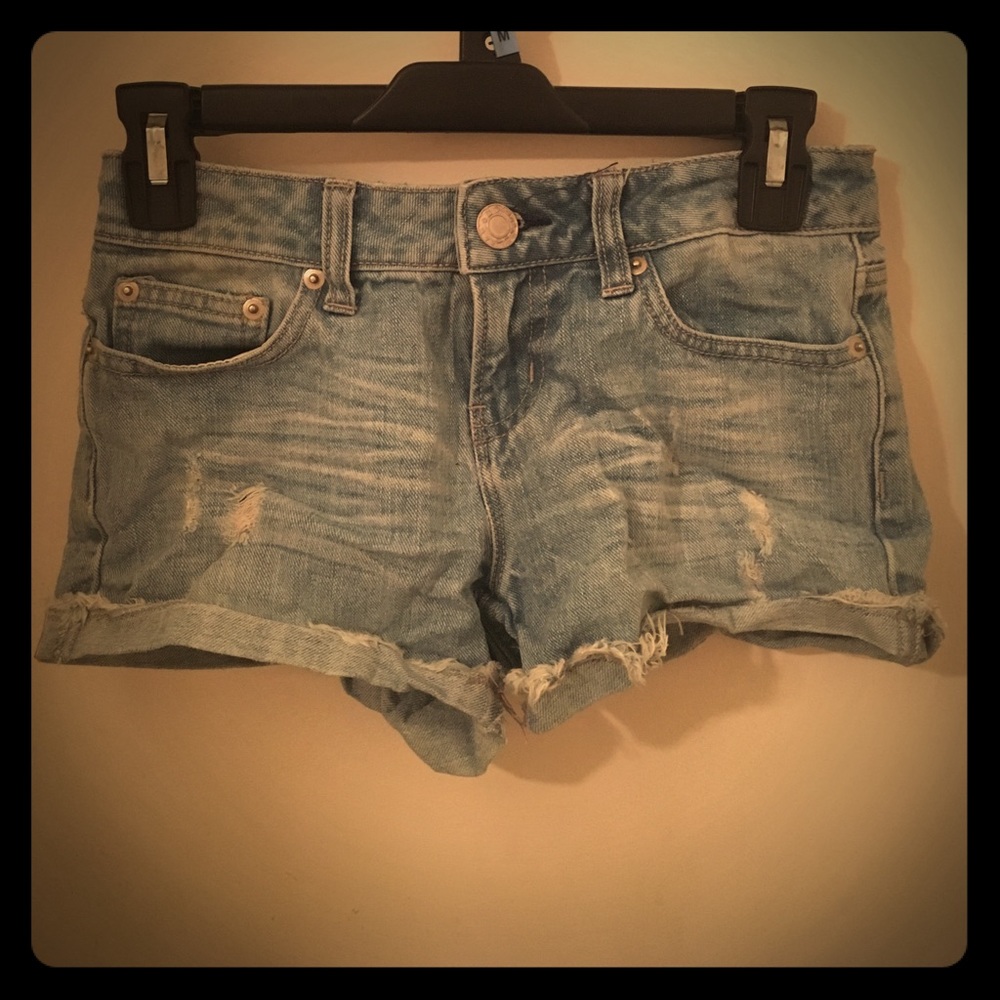 🍺Ripped jean shorts🍺