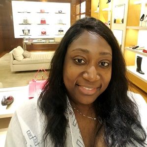 Meet your Posher, Nicole