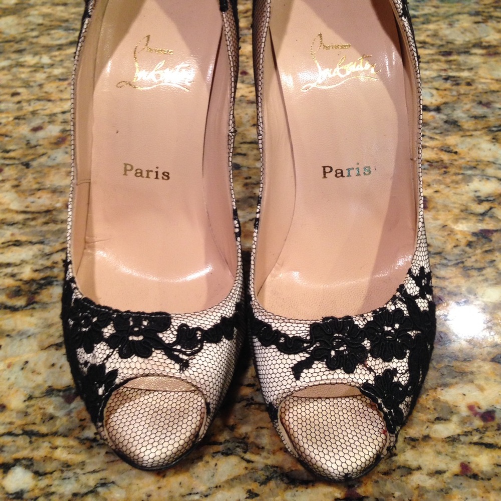 FLASH SALE!!!! Louboutin Lady Claude Bouquet Lace