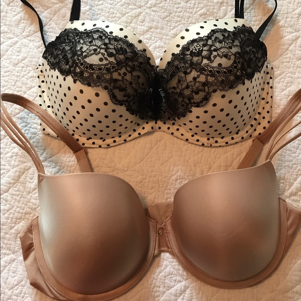 2 Victoria's Secret Bra's 36DD