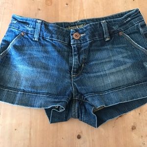 American Eagle shorts size 6
