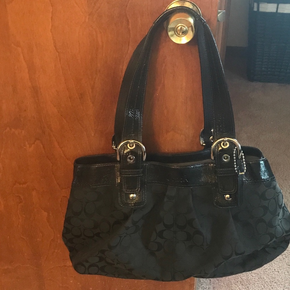 Authentic large classic Coach bag - Picture 1 of 4