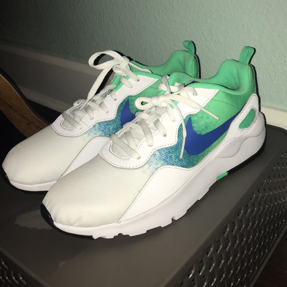 Nike Women's LD Runner Running Shoes Size 8.5 NEW - Picture 2 of 5